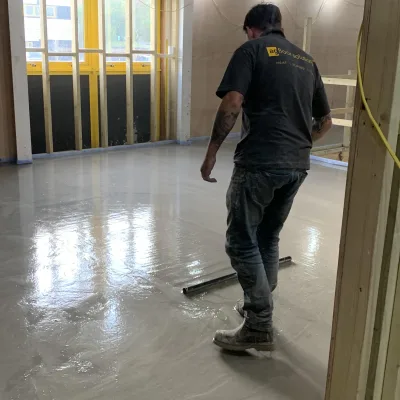 Screed Installation 6